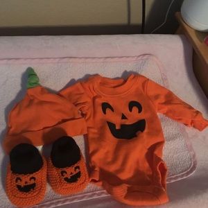 Newborn Halloween and Thanksgiving outfits